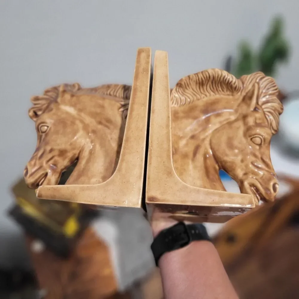 Vintage Set Of Ceramic Horse Head Bookends MCM Hobbyist Unsigned Equestrian West